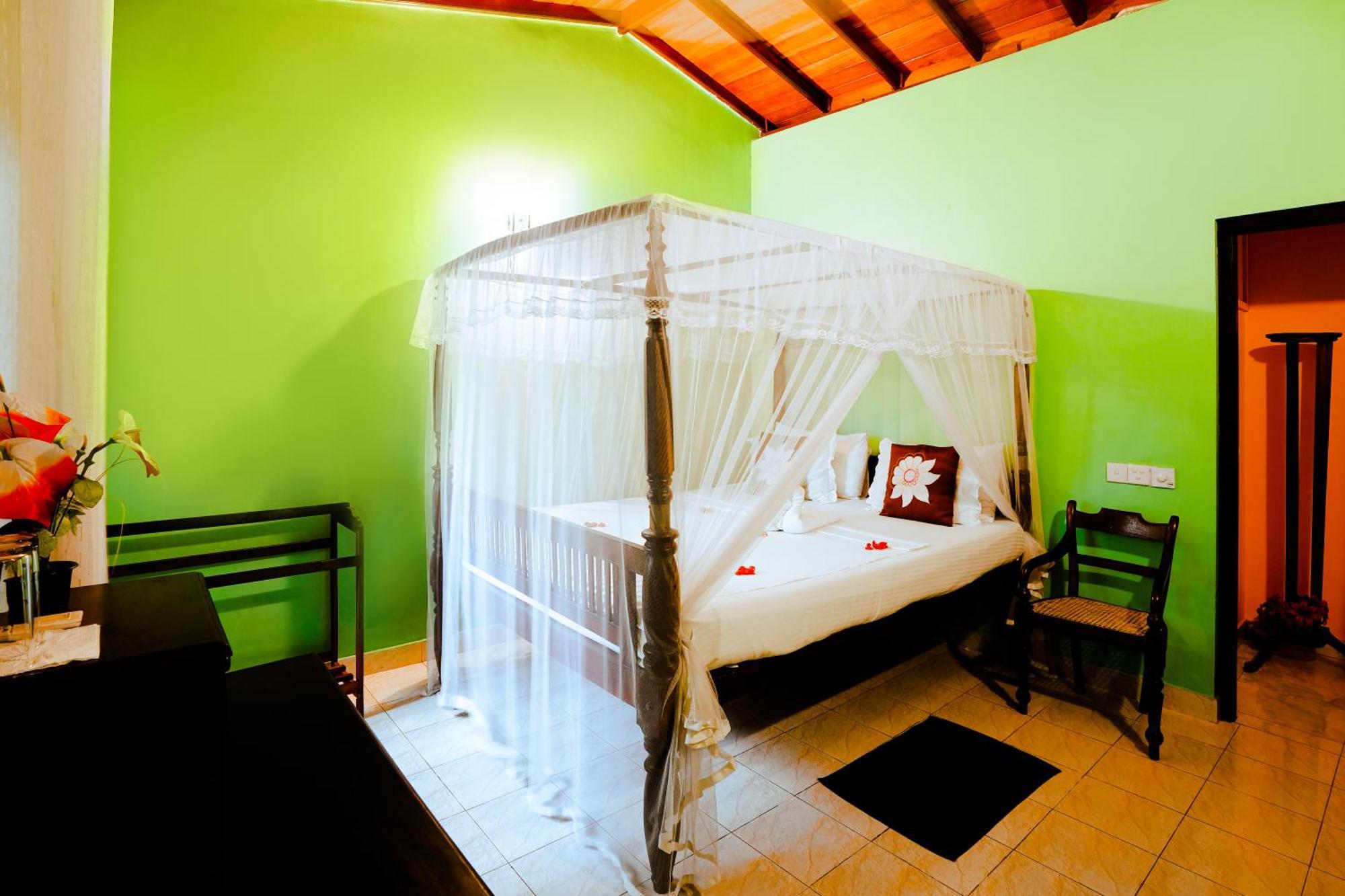 Frangipani Motel كالي المظهر الخارجي الصورة