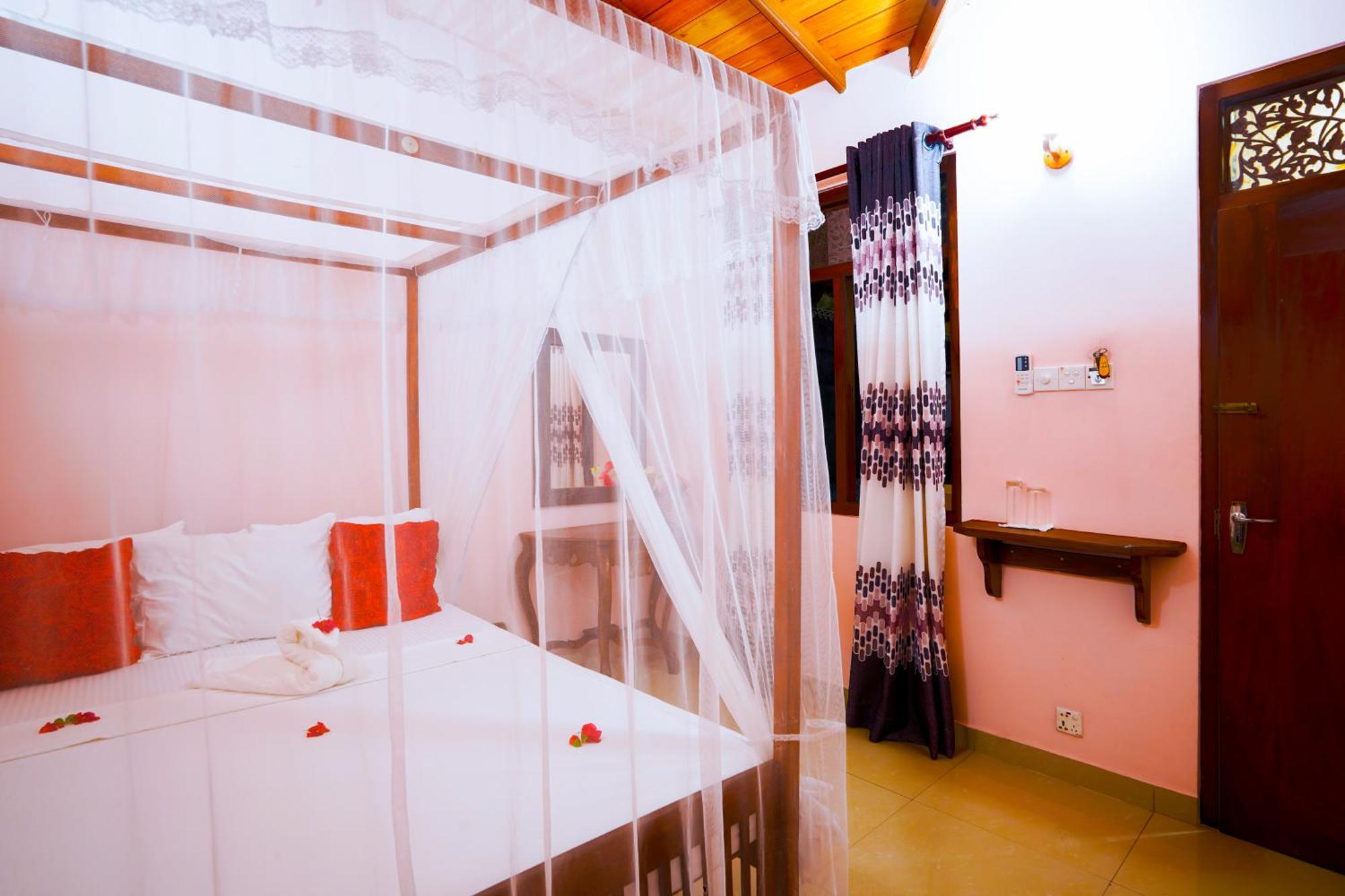 Frangipani Motel كالي المظهر الخارجي الصورة