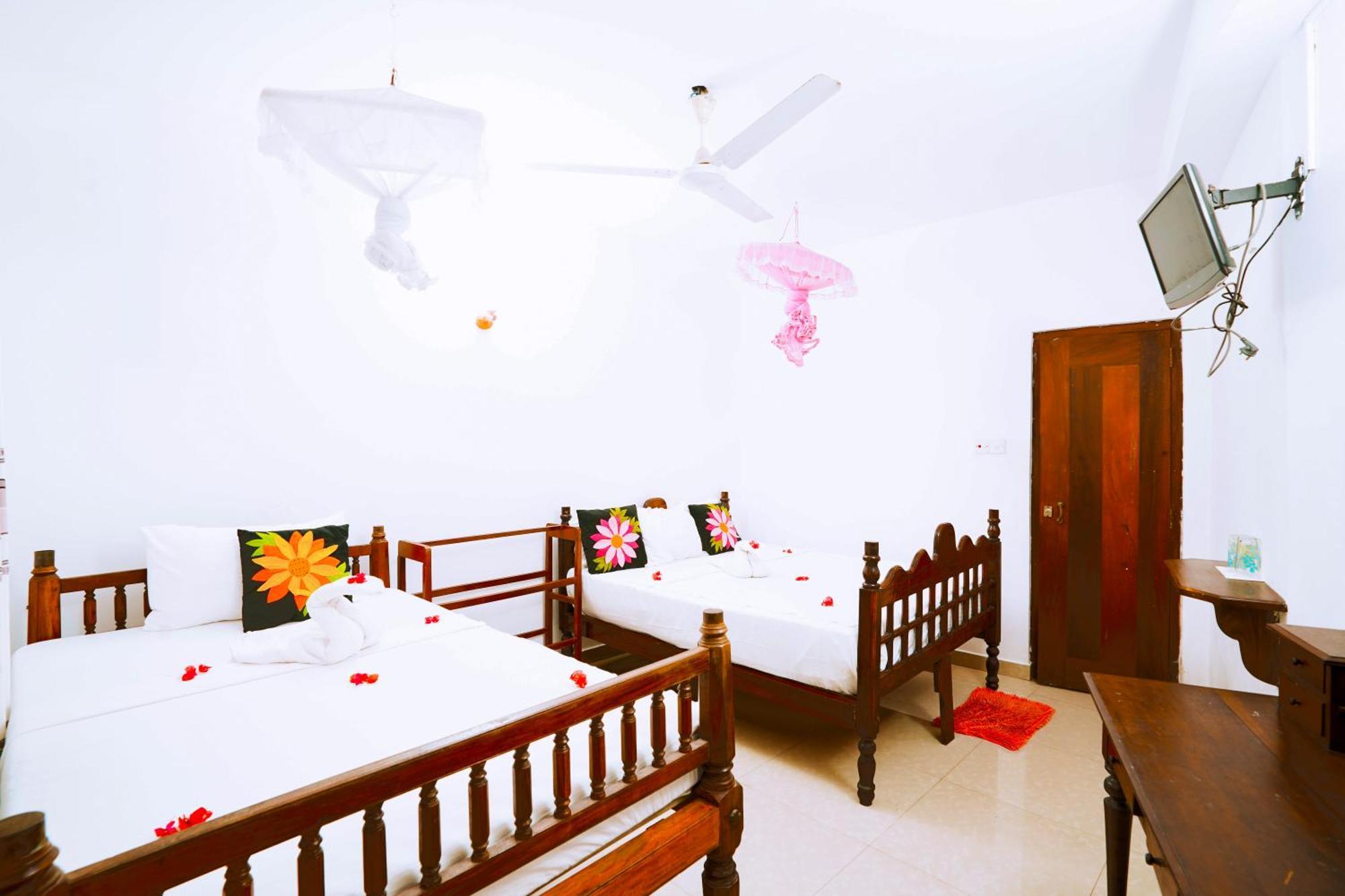 Frangipani Motel كالي المظهر الخارجي الصورة