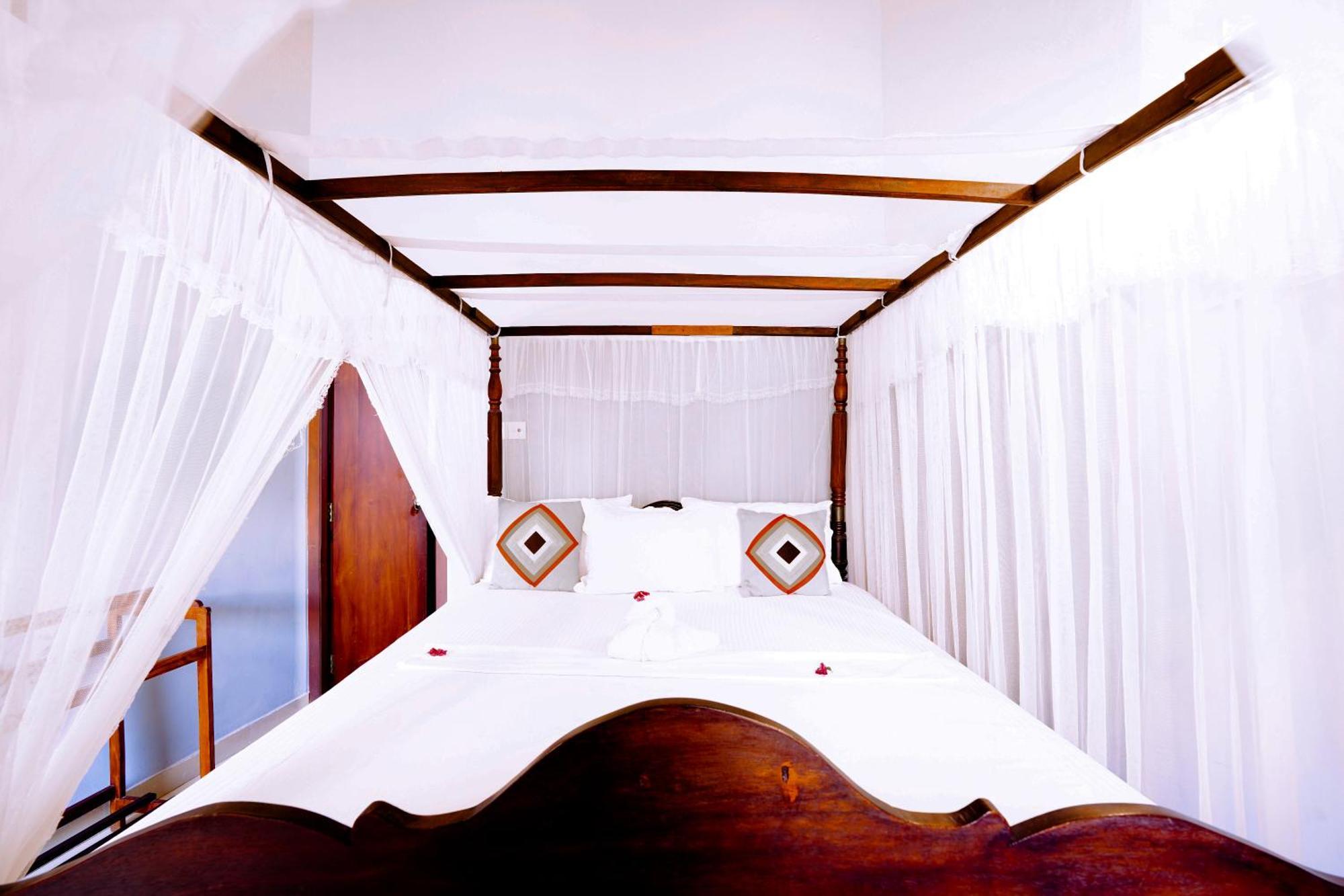 Frangipani Motel كالي المظهر الخارجي الصورة