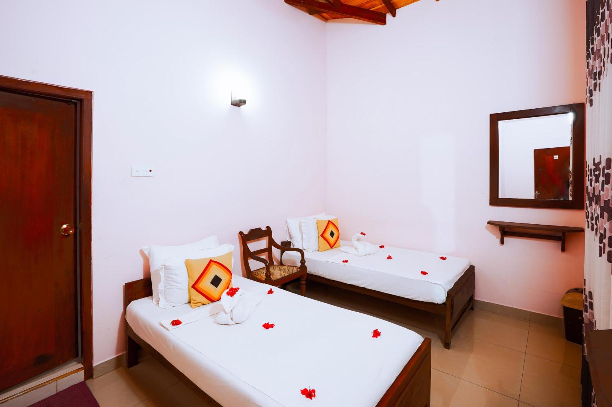 Frangipani Motel كالي المظهر الخارجي الصورة