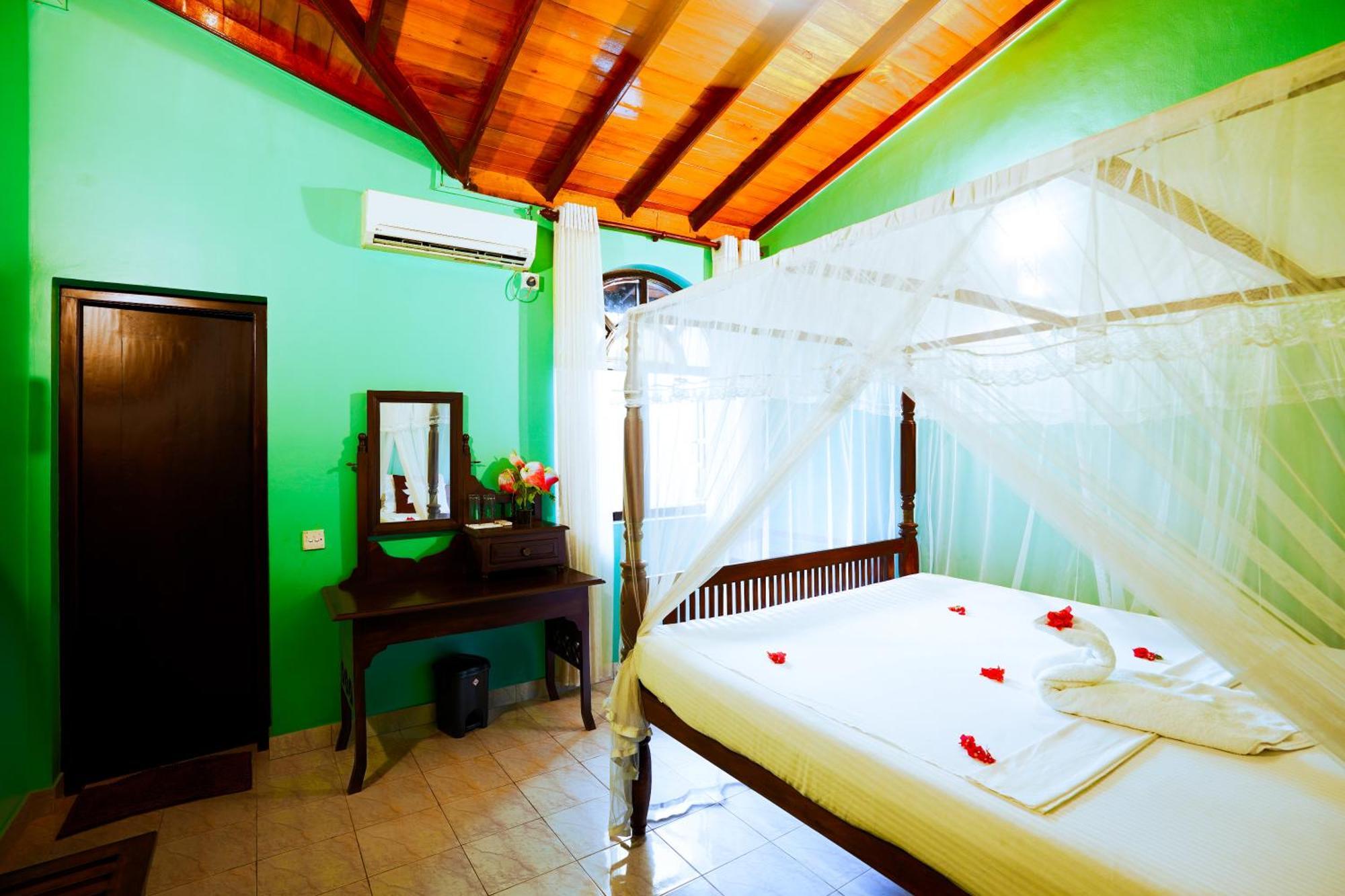 Frangipani Motel كالي المظهر الخارجي الصورة