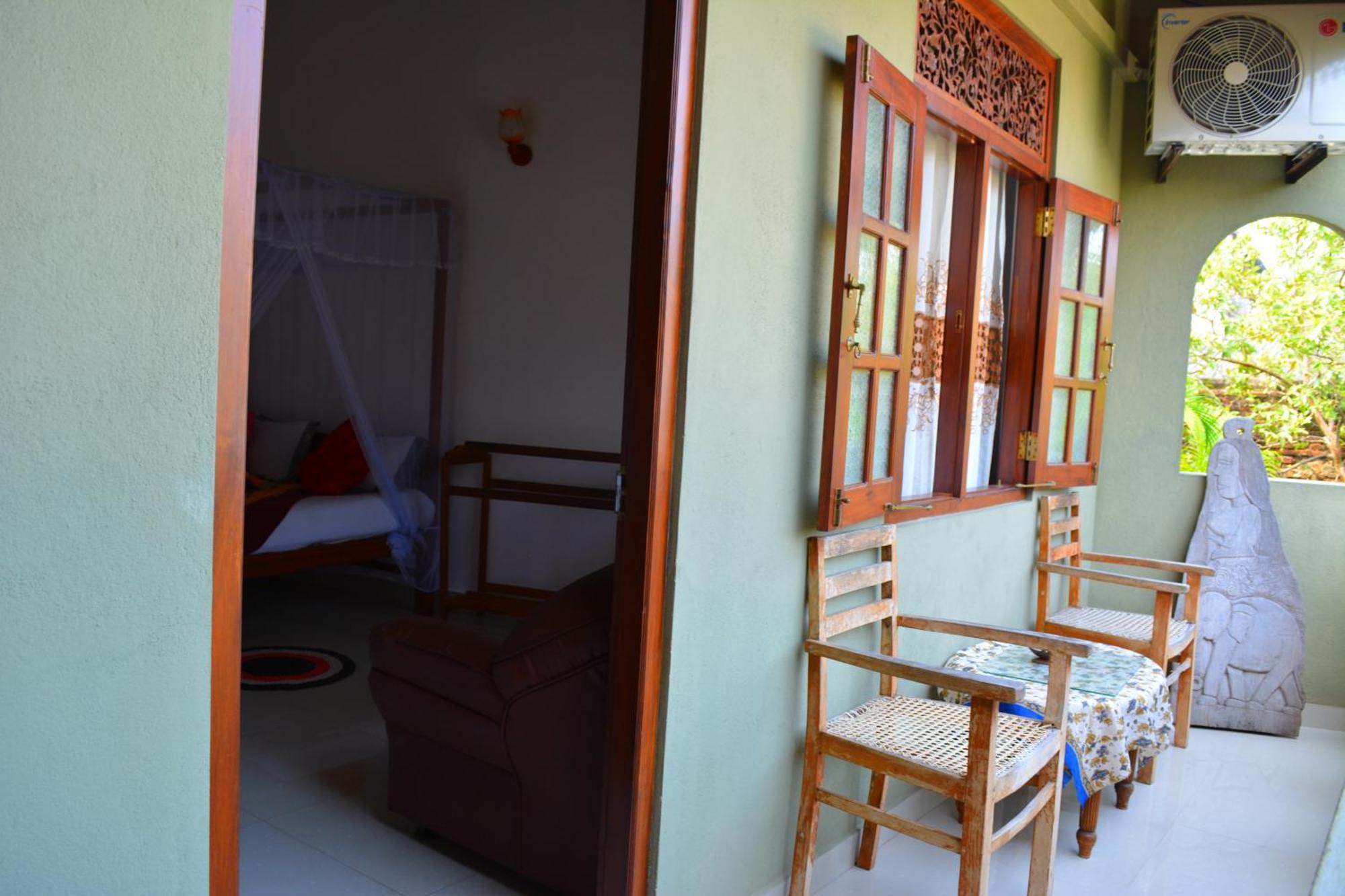 Frangipani Motel كالي الغرفة الصورة
