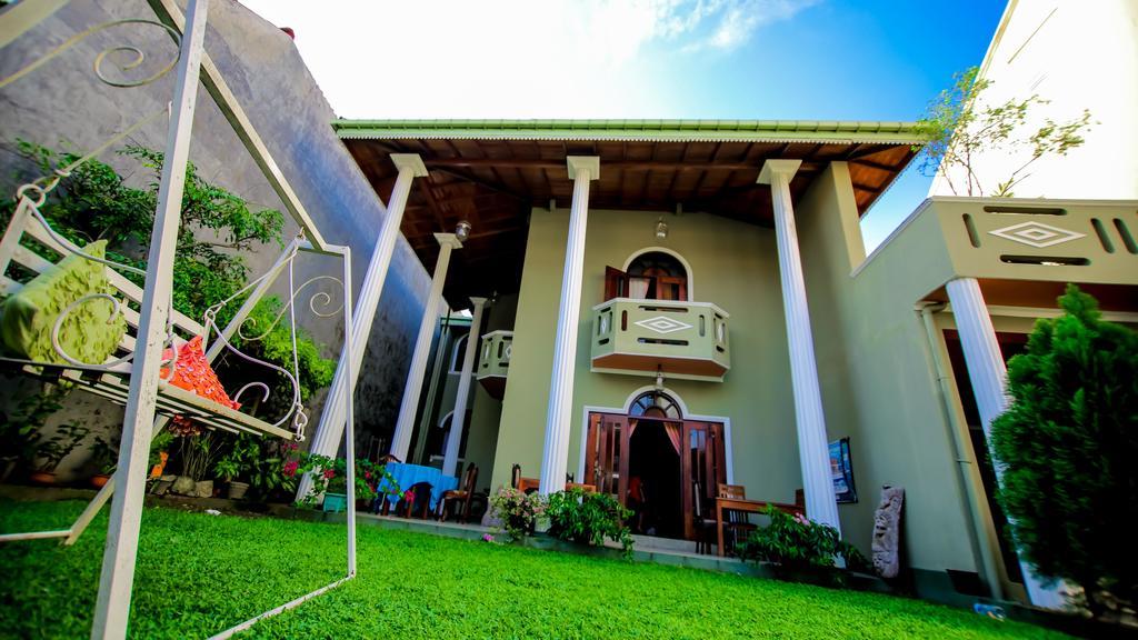 Frangipani Motel كالي المظهر الخارجي الصورة